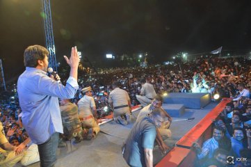 Khaidi No 150 Pre Release Event